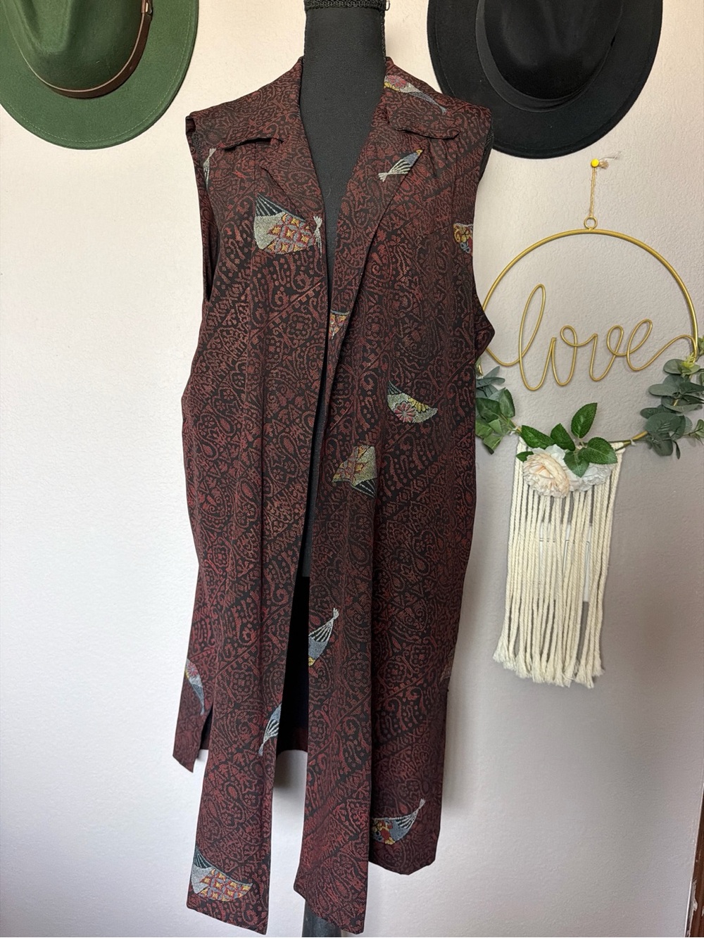 Sleeveless Long Duster Vest in Burgundy with Feather Motif